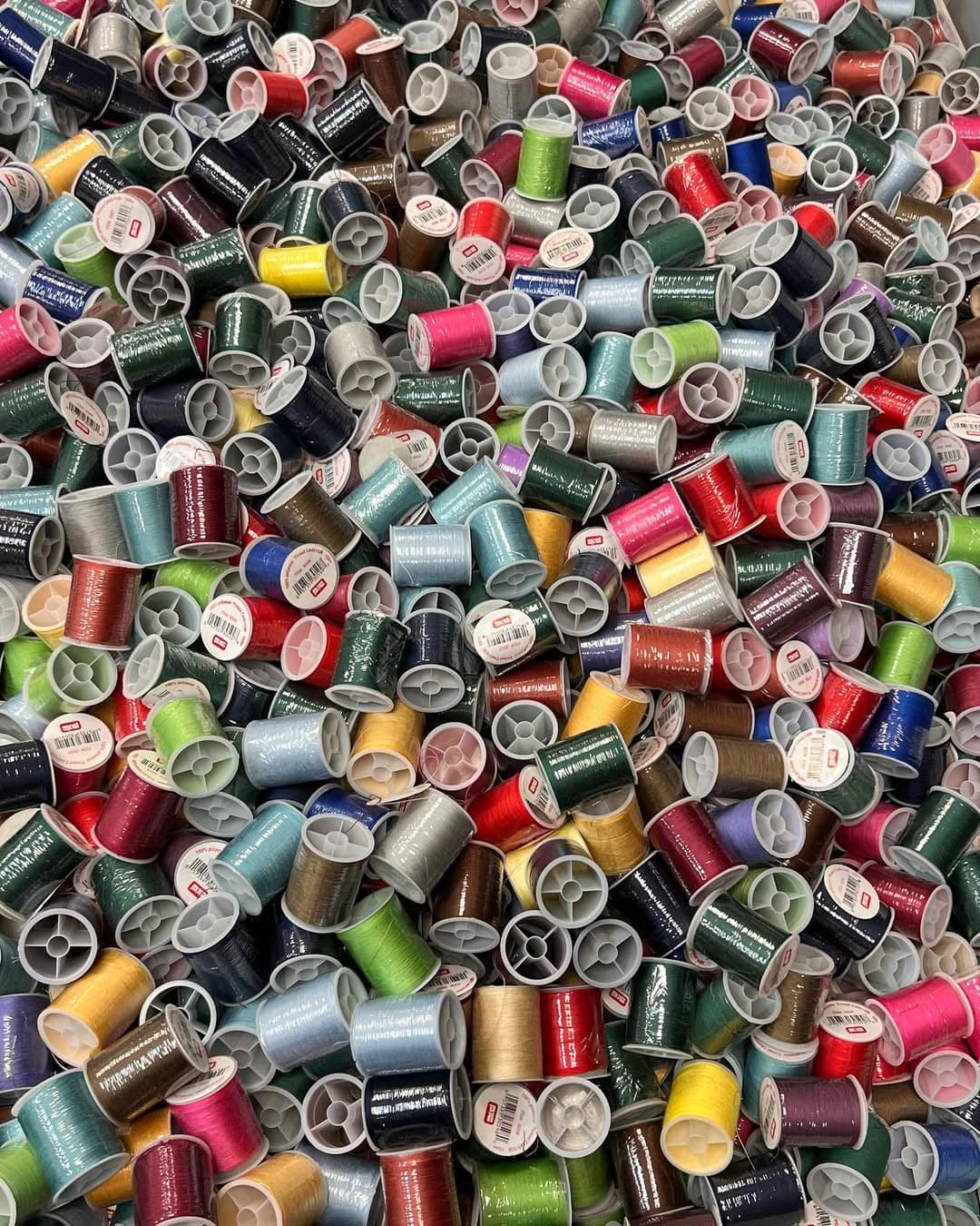 Threads & Zippers for Sewing